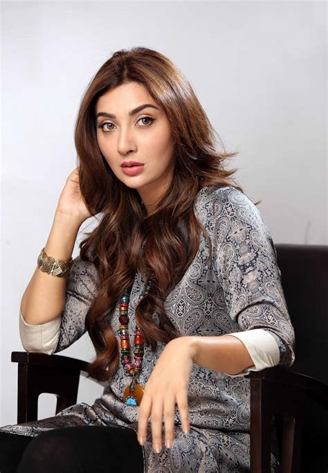 Ayesha Khan 